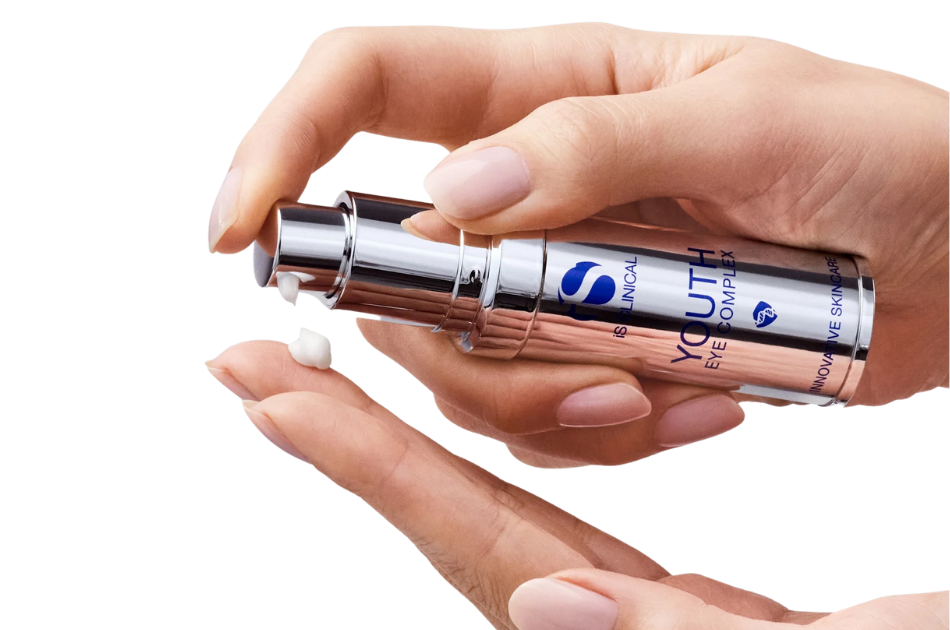 iS Clinical Youth Eye Complex. O'skin Clinic Kolding